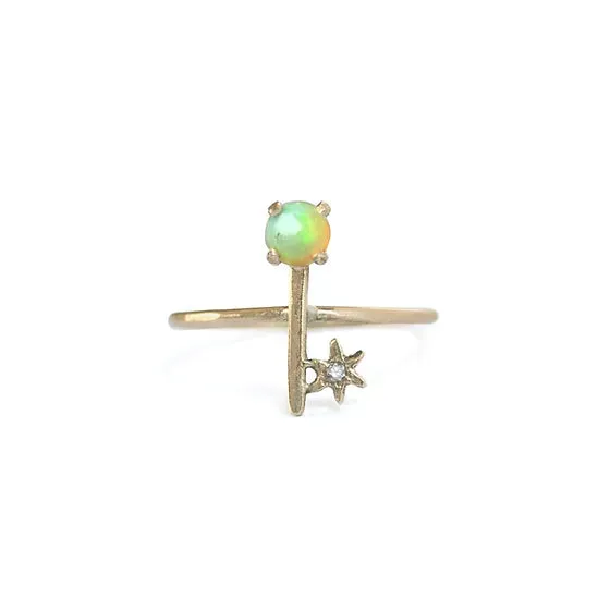 Amulet Opal Key Ring