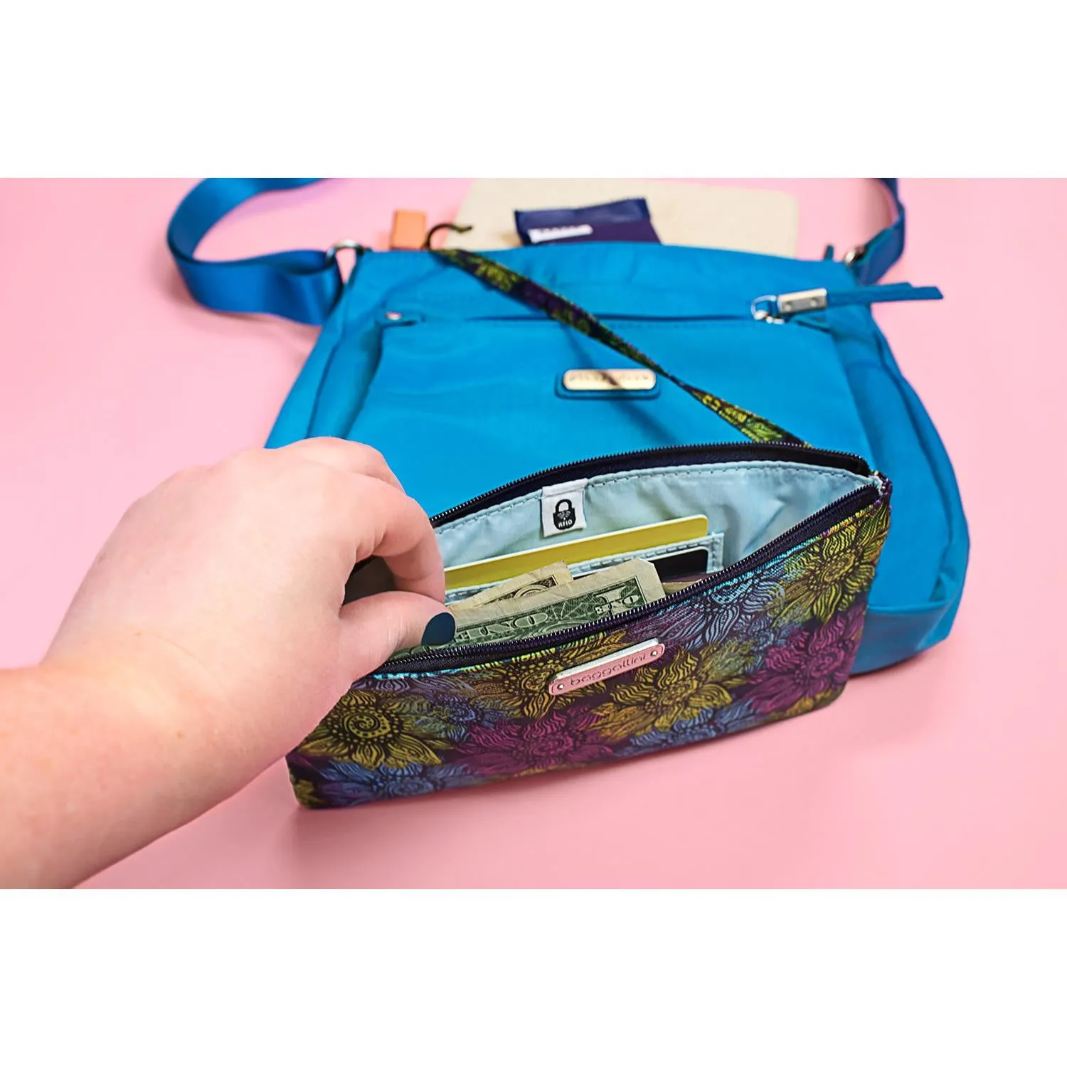 Baggallini Uptown Bagg with RFID Phone Wristlet Black Nylon