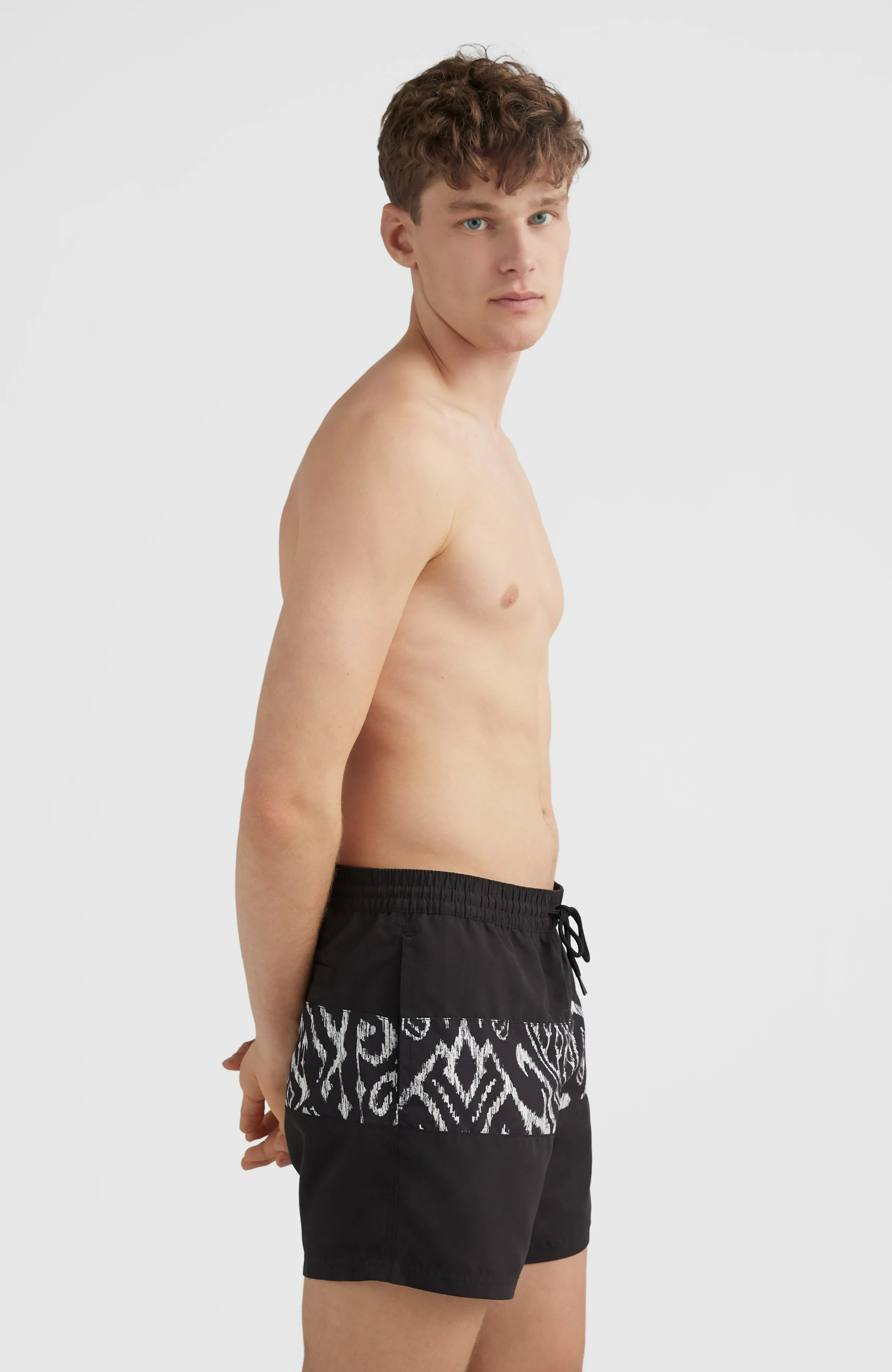Cali Block 15'' Badehose | Black Magic Carpet