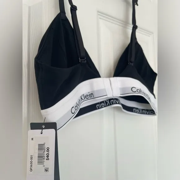 Calvin Klein triangle bralette (M)