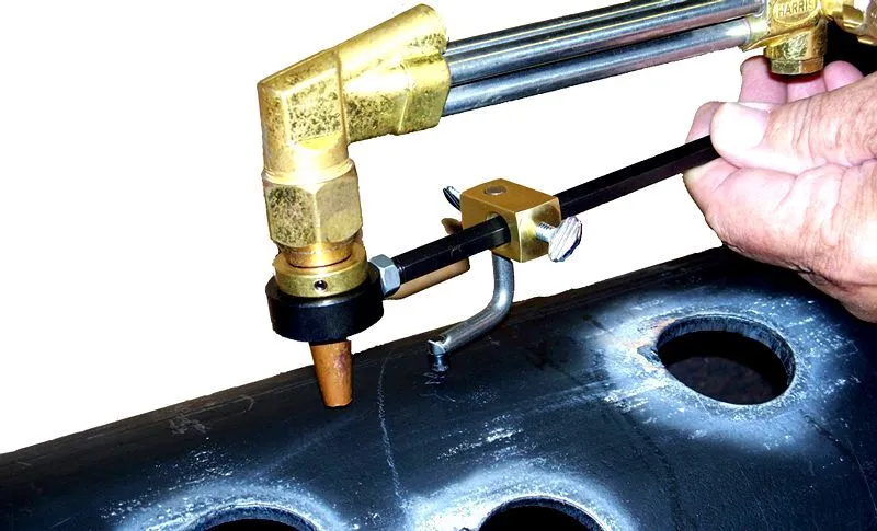 Circle Wiz CW-300 Flange Wizard Circle Cutting Attachment