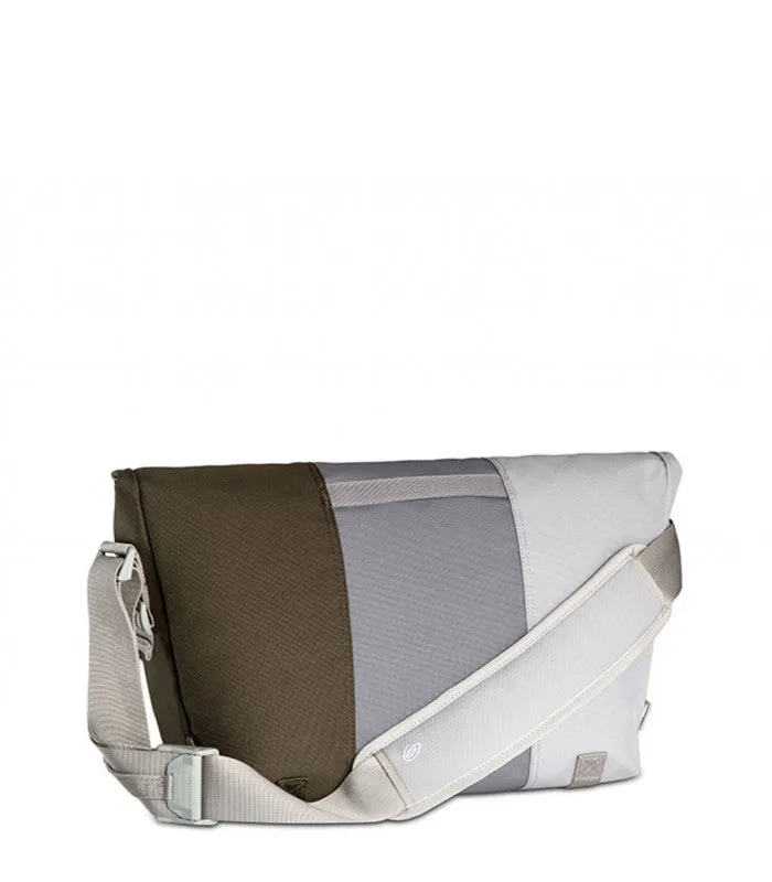 Classic Messenger Tres Colores Sling Bag