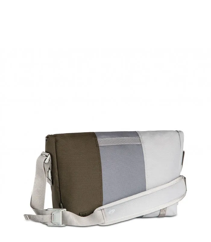 Classic Messenger Tres Colores Sling Bag