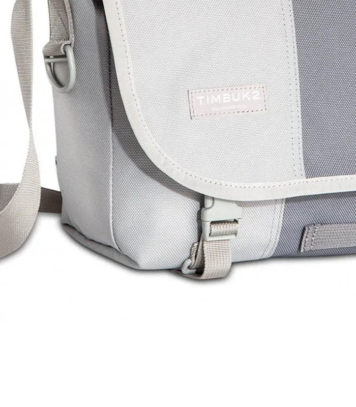 Classic Messenger Tres Colores Sling Bag