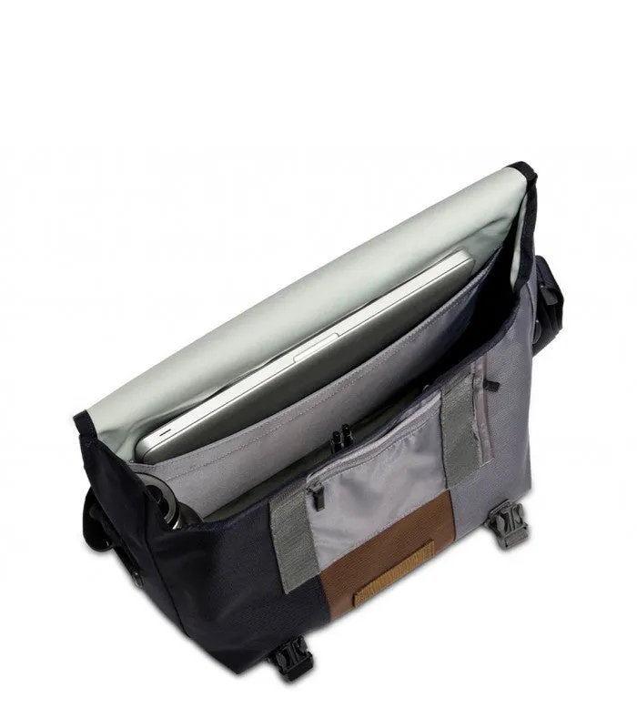 Classic Messenger Tres Colores Sling Bag