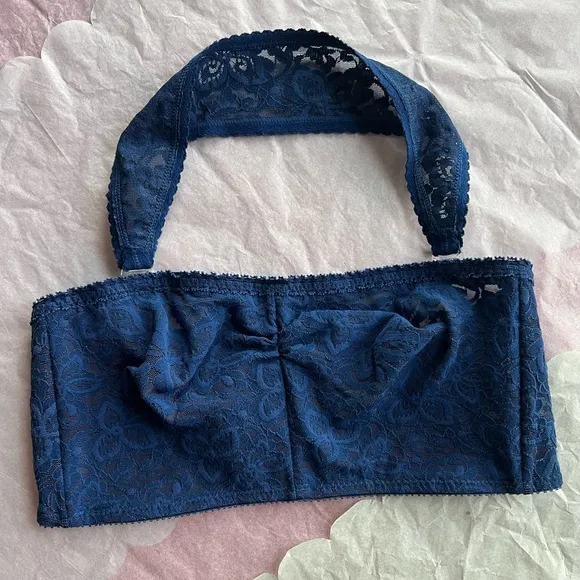 EUC Wonderbra 34A blue lace wireless convertible strapless halter crossback bra
