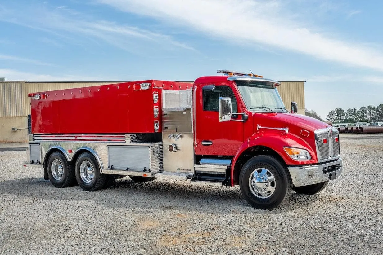 Fouts 3,000 Gallon Kenworth Tanker