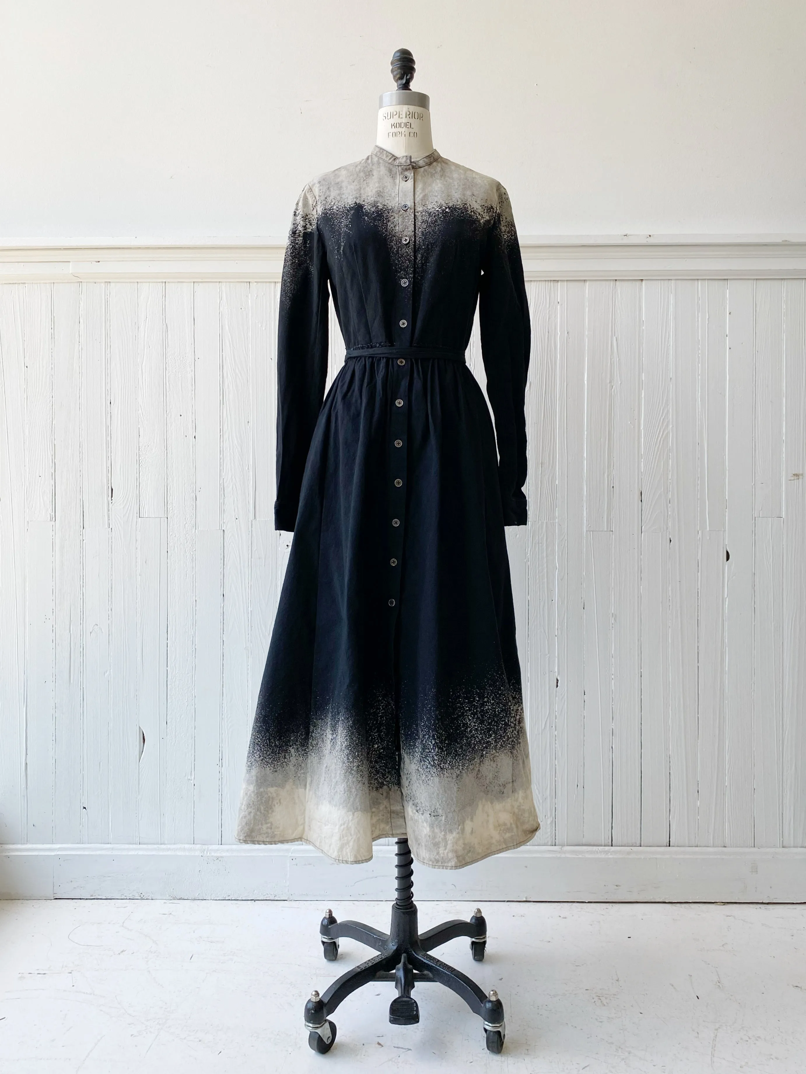 galaxy bleach worker dress in black