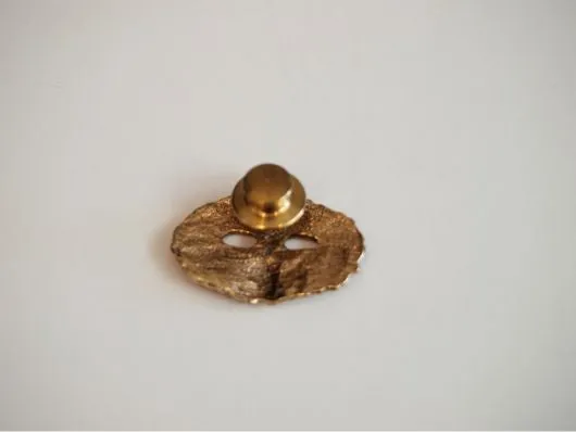 Hidden Maskerade Vintage Brooch Pin
