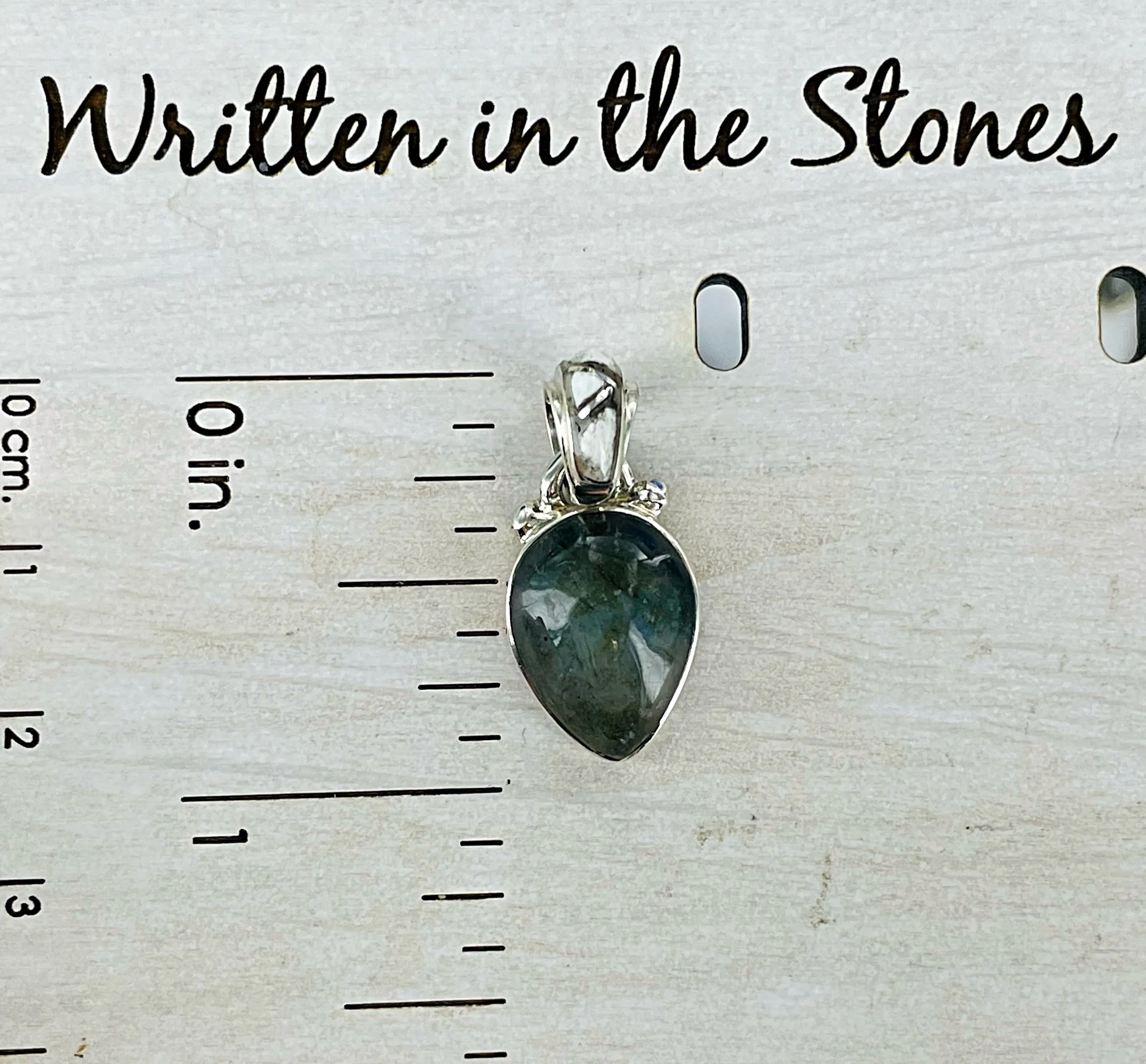Hidden Rainbows (Labradorite) pendant