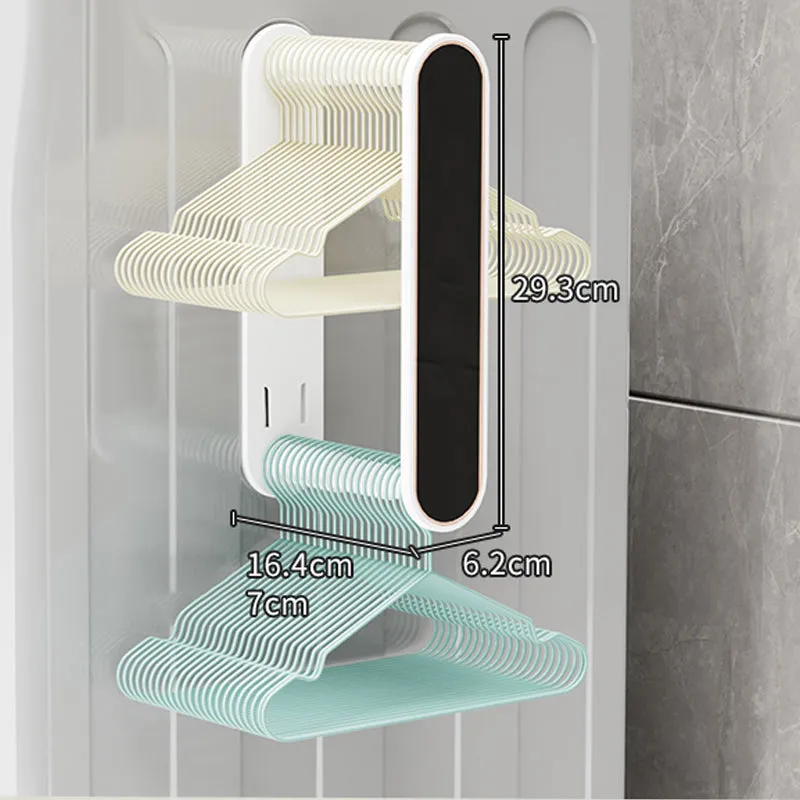 Hole-free hanger storage artifact
