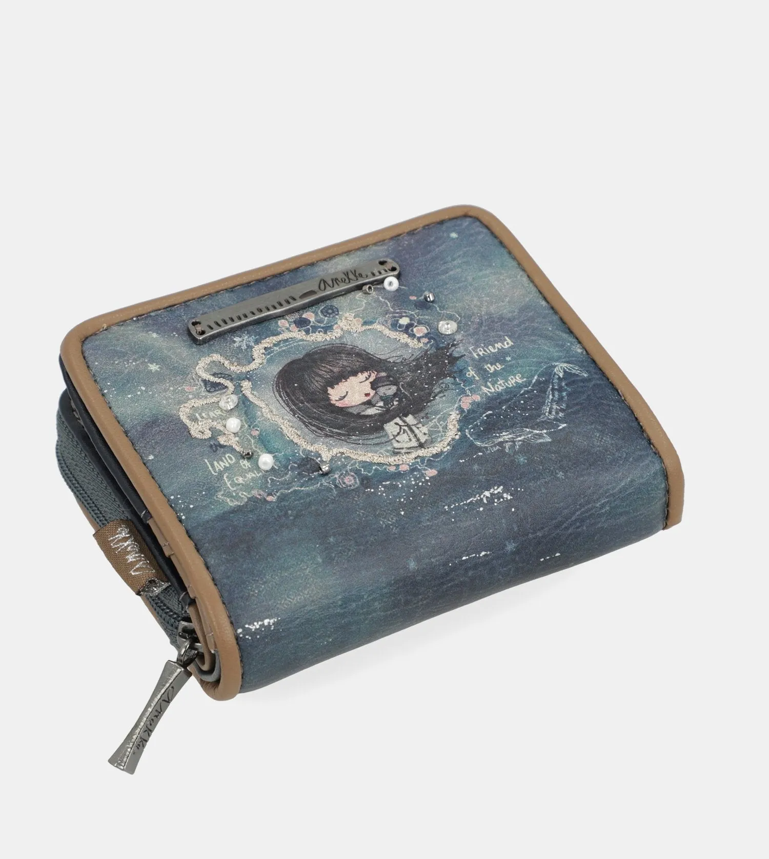 Iceland small wallet