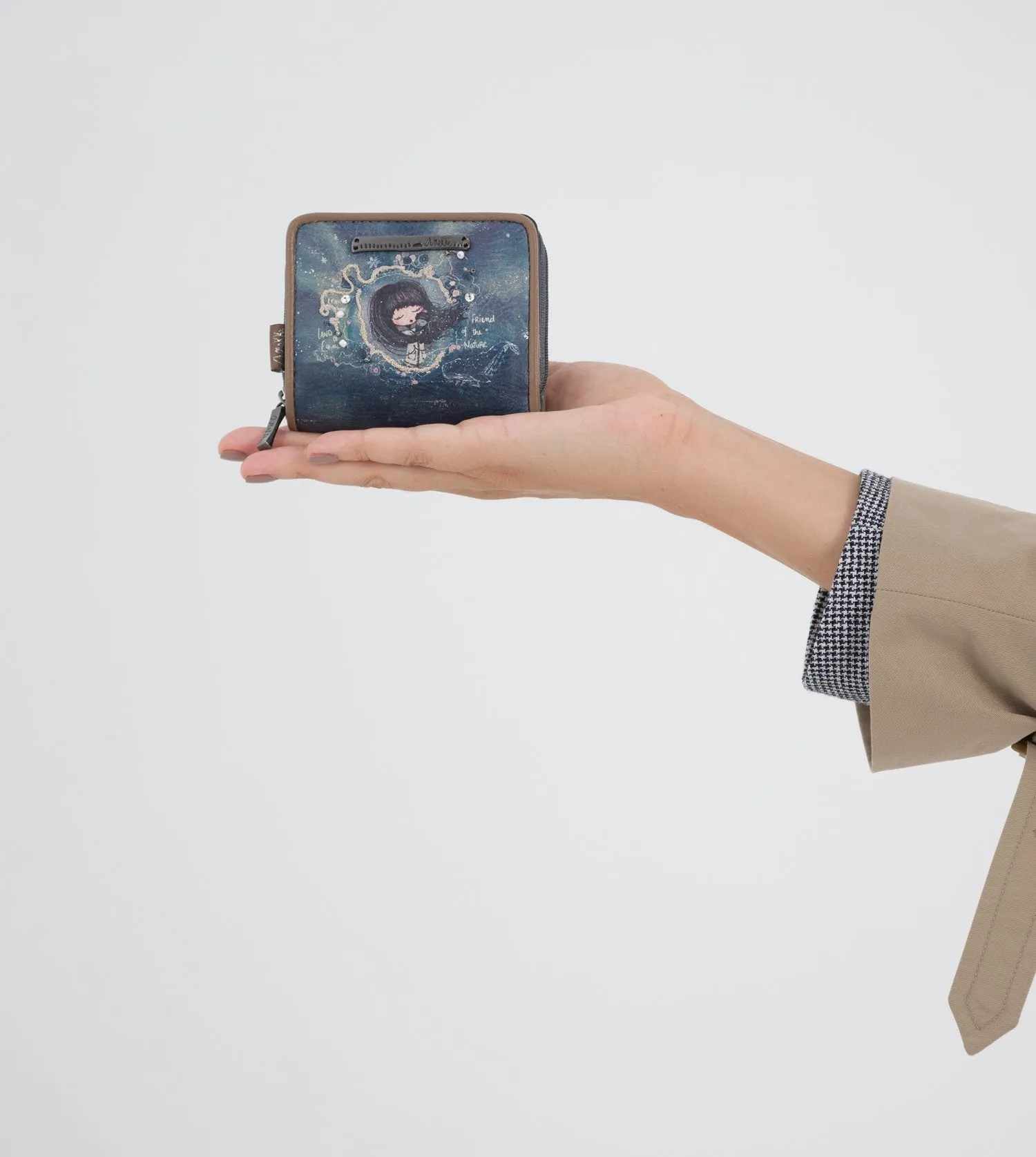 Iceland small wallet