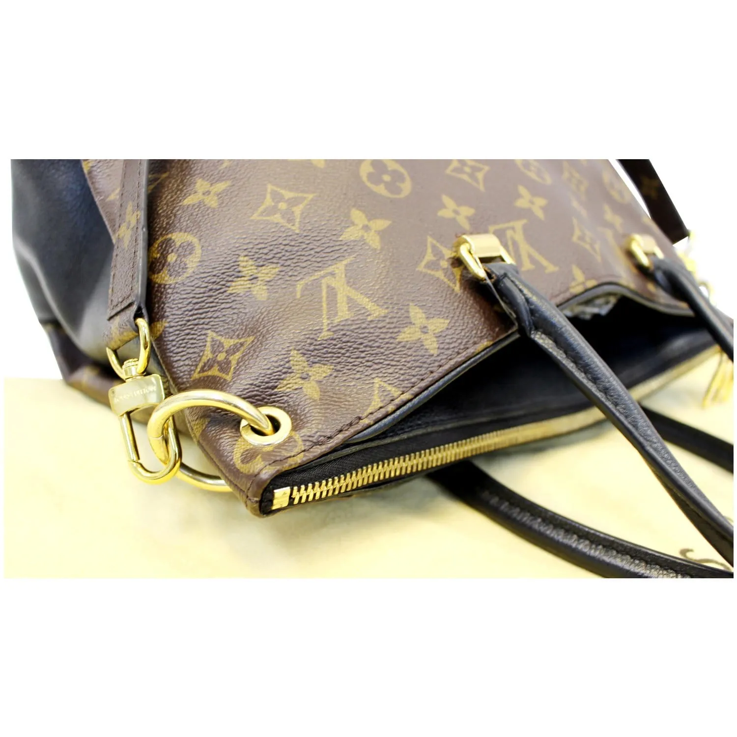 LOUIS VUITTON Pallas Monogram Canvas Shoulder Bag Noir