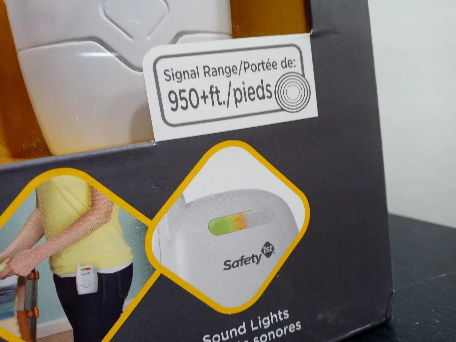 NEW Safety 1st Baby Monitor Lumisound Audio Monitor 900 Mhz 2 Receiver Set B