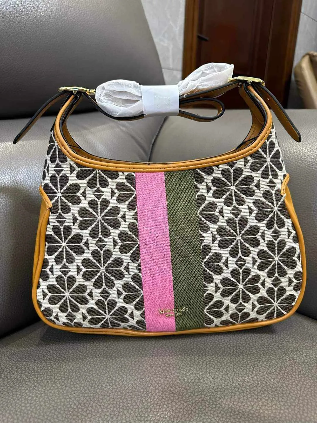 Quality sling bag for women