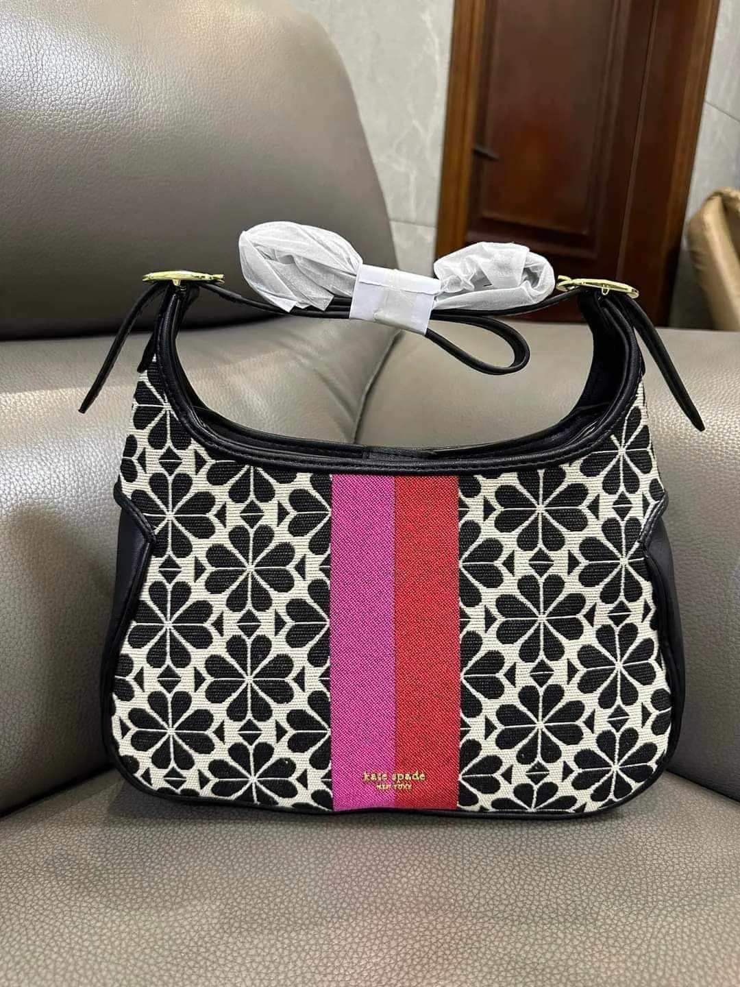 Quality sling bag for women