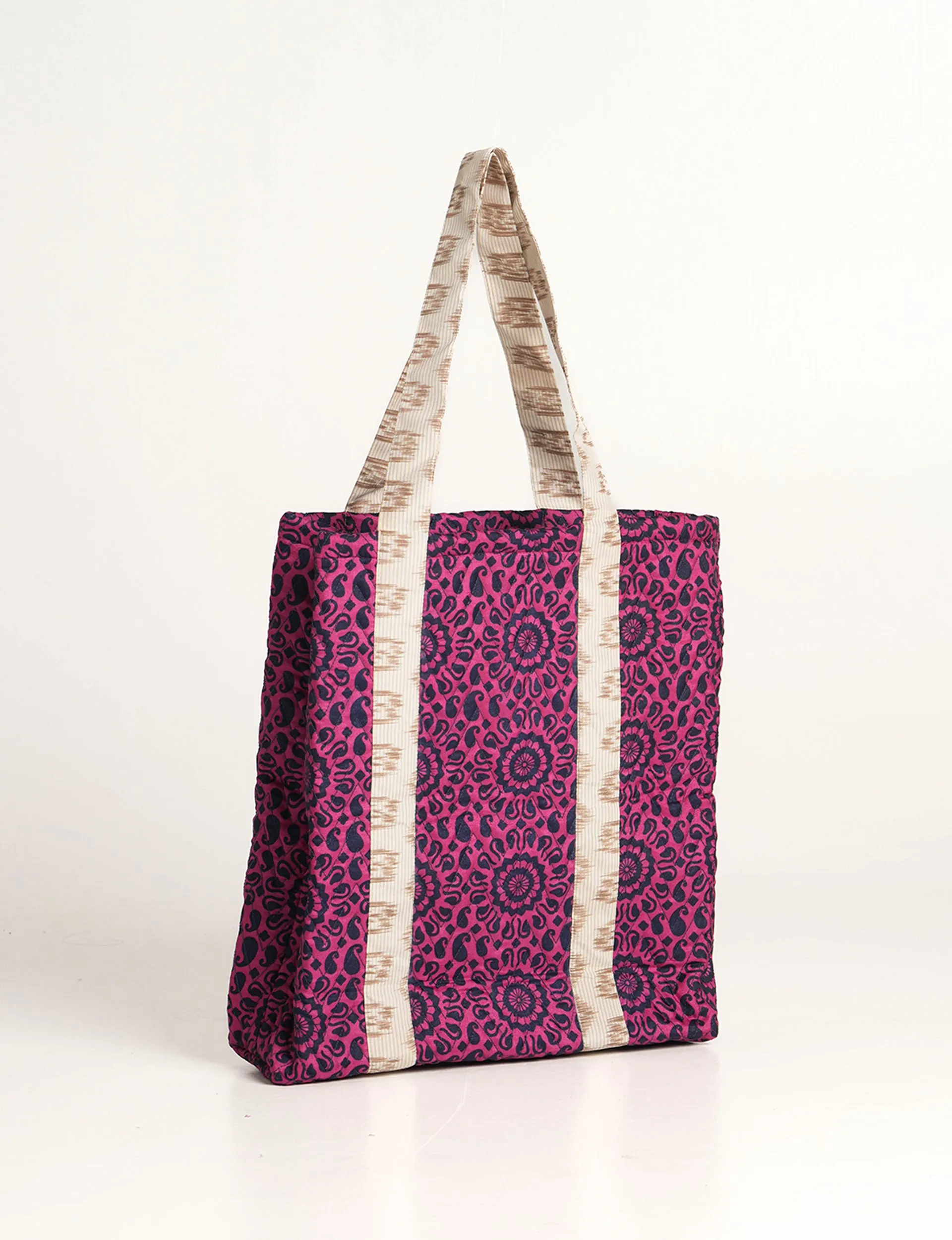 QUILTED TOTE BAG