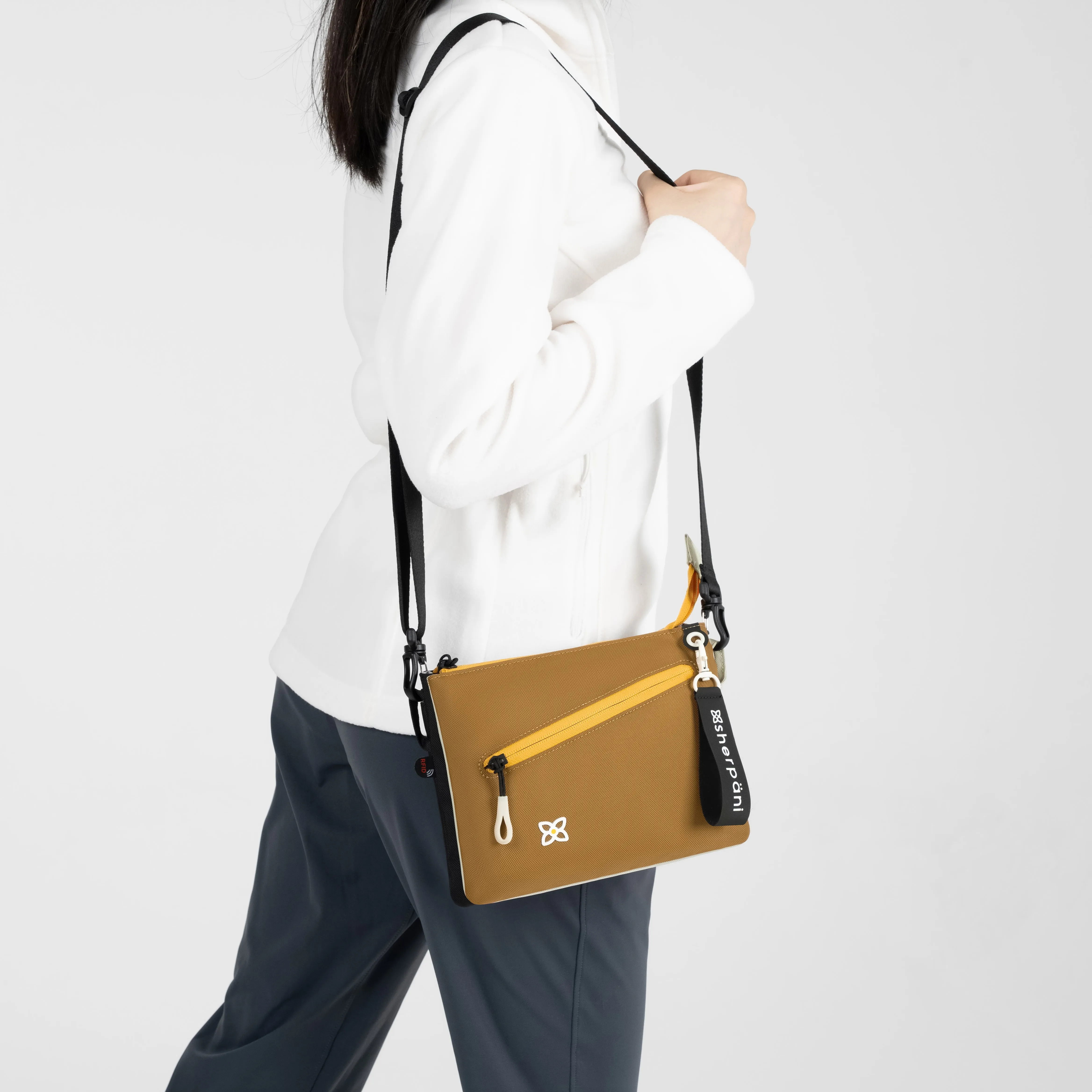 Sherpani Zoom Crossbody elmwood