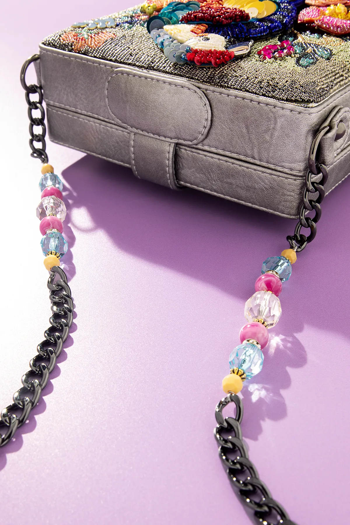 Sitting Pretty Parrot Handbag