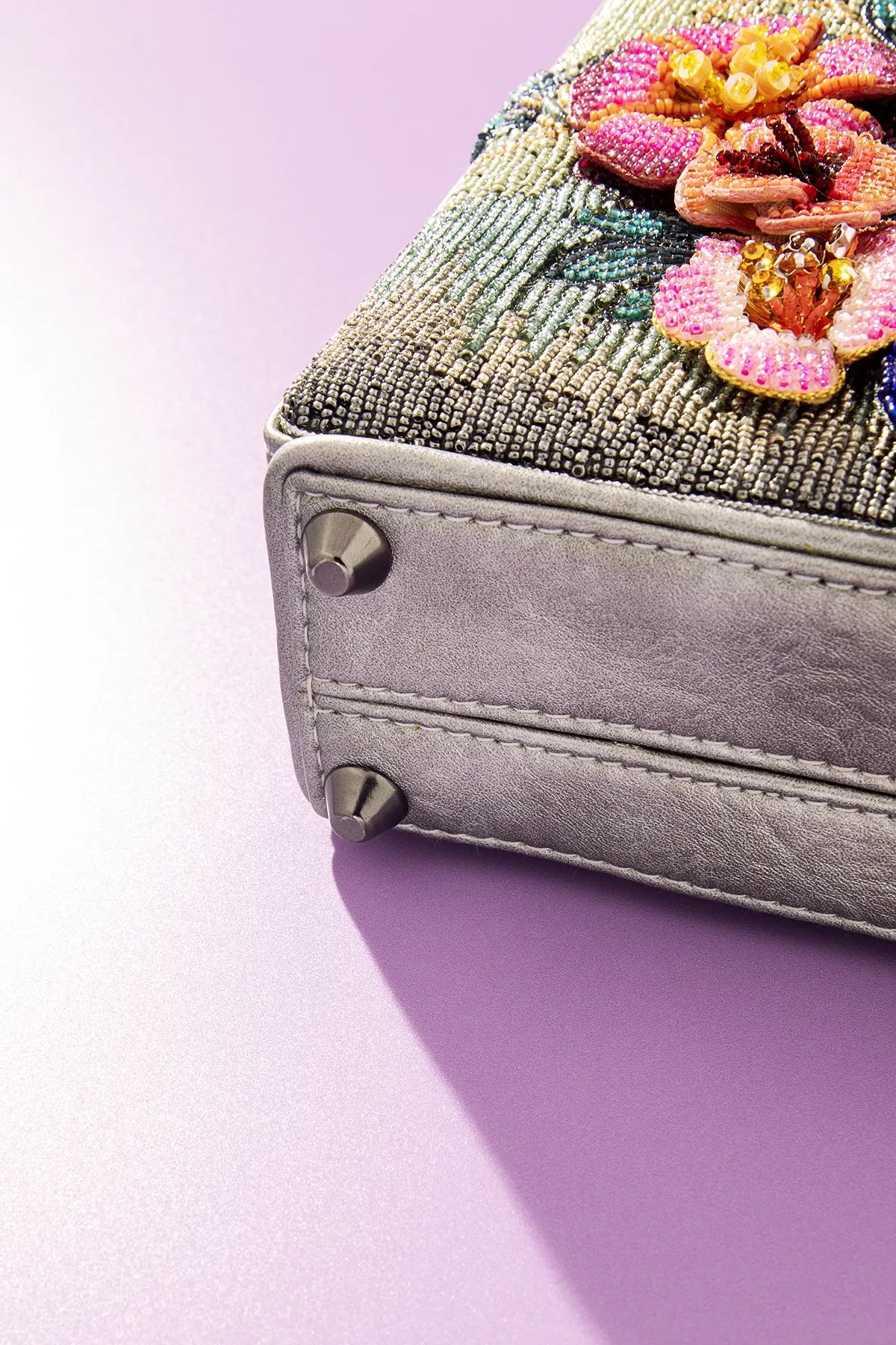Sitting Pretty Parrot Handbag