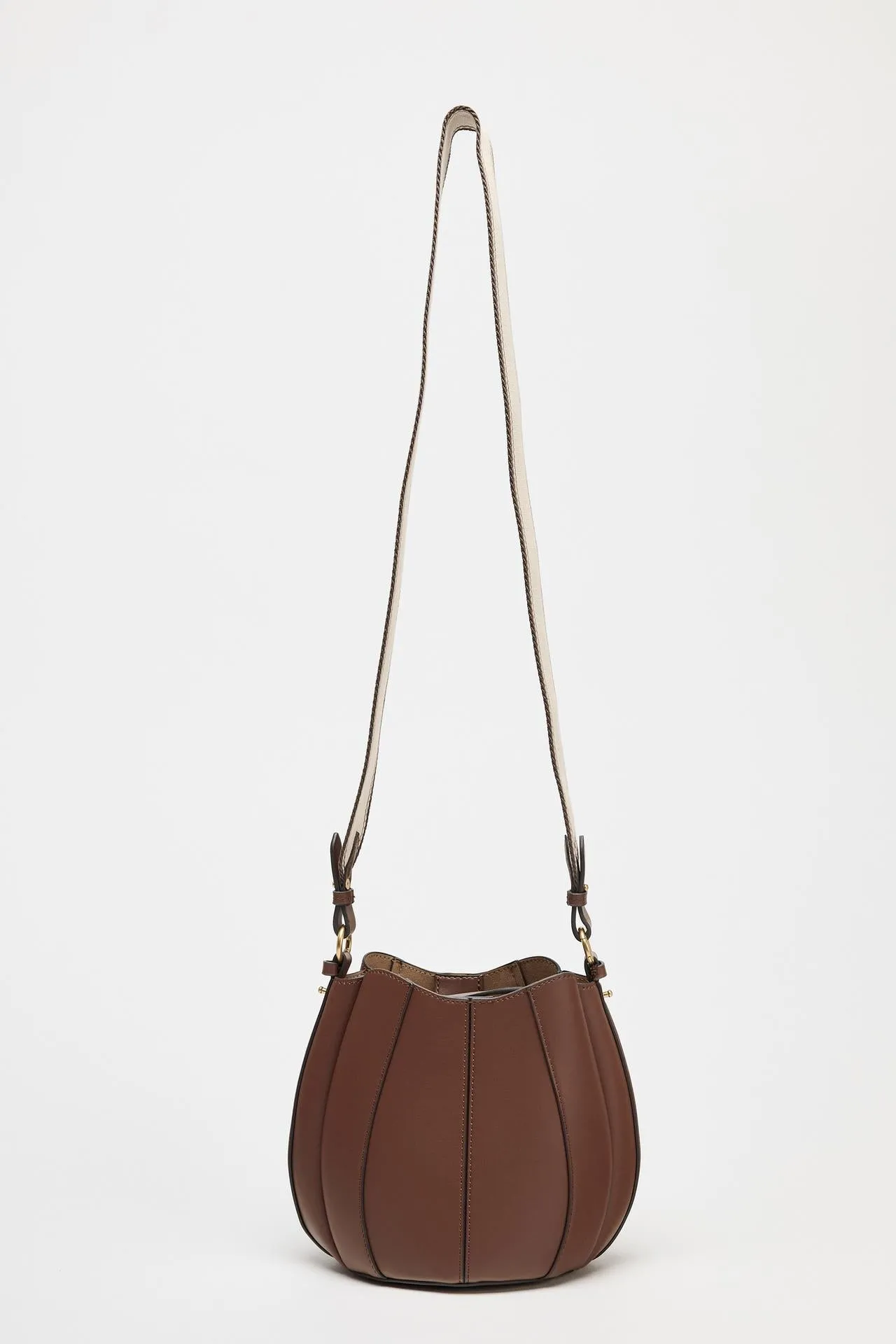 Topstitch bucket bag