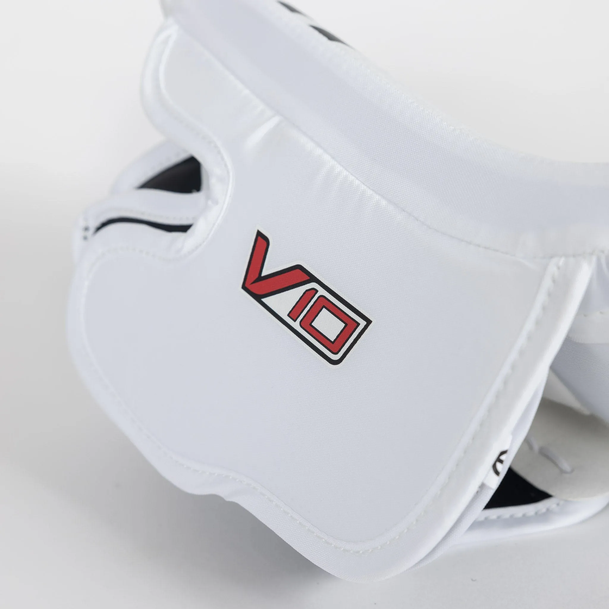 Vaughn Velocity V10 Youth Goalie Blocker