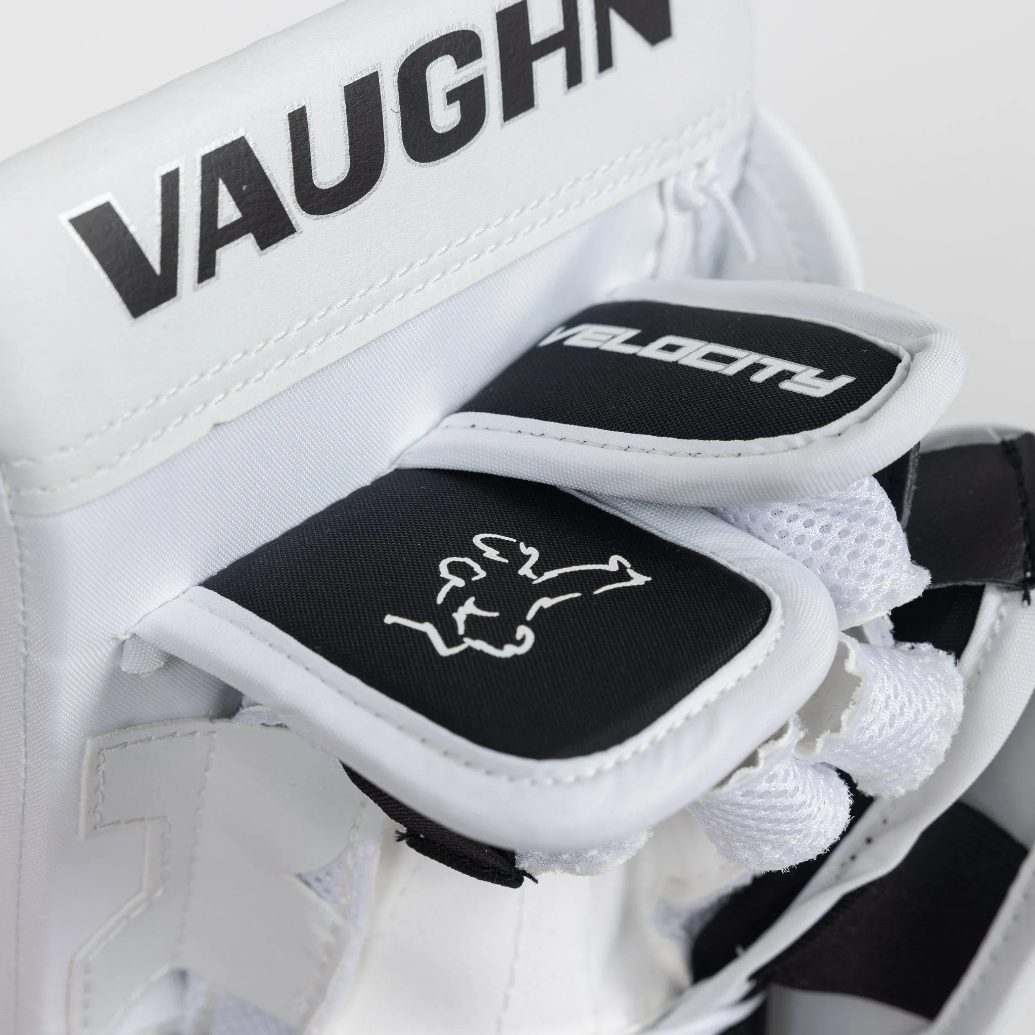 Vaughn Velocity V10 Youth Goalie Blocker