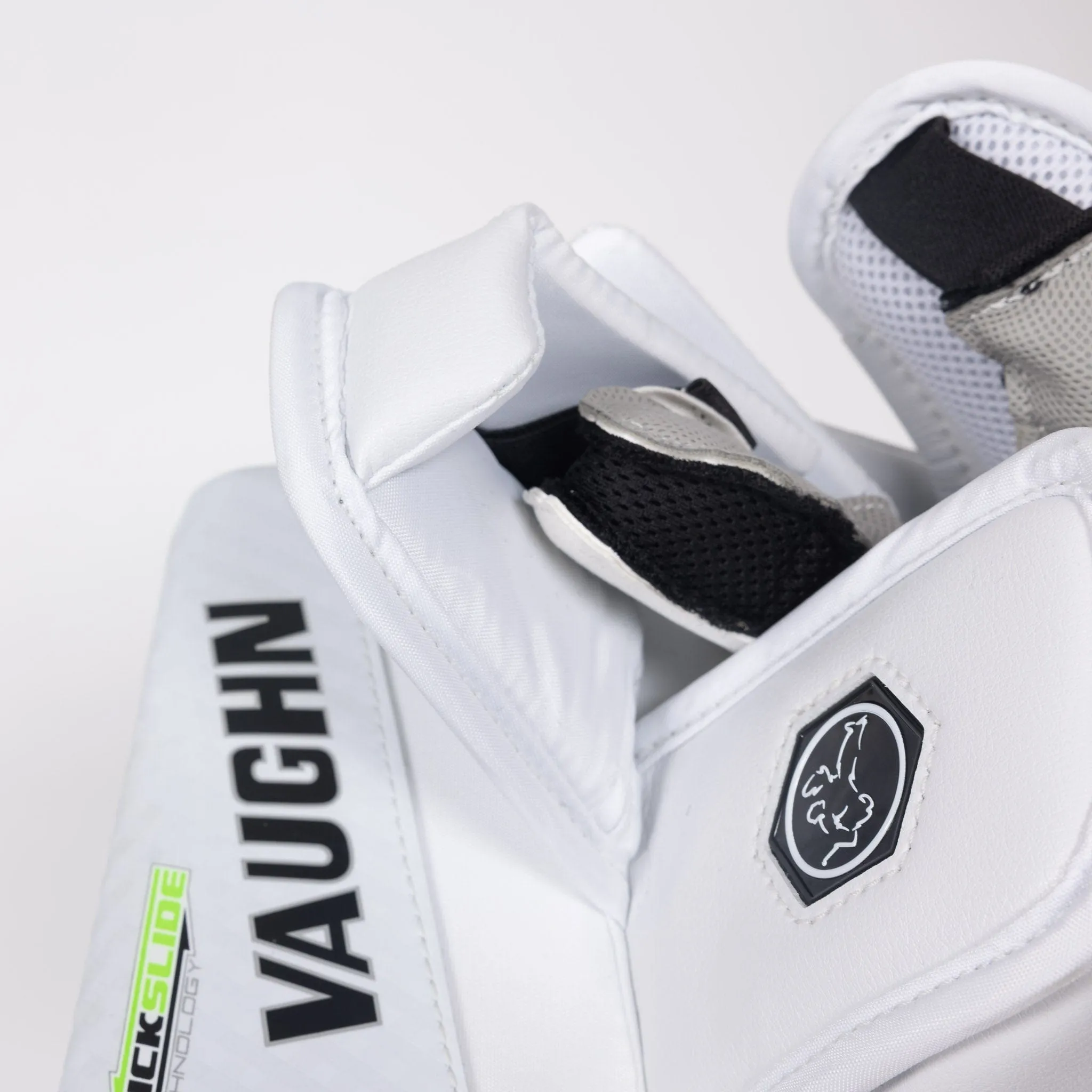 Vaughn Ventus SLR4 Pro Carbon Senior Goalie Blocker