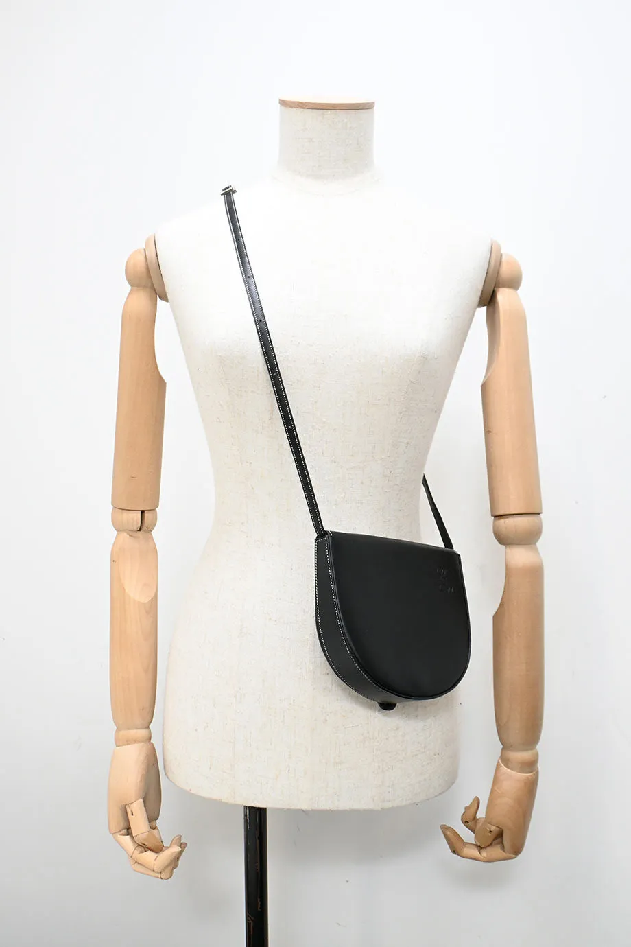 [WB7642] Loewe | Cross-Body Bag