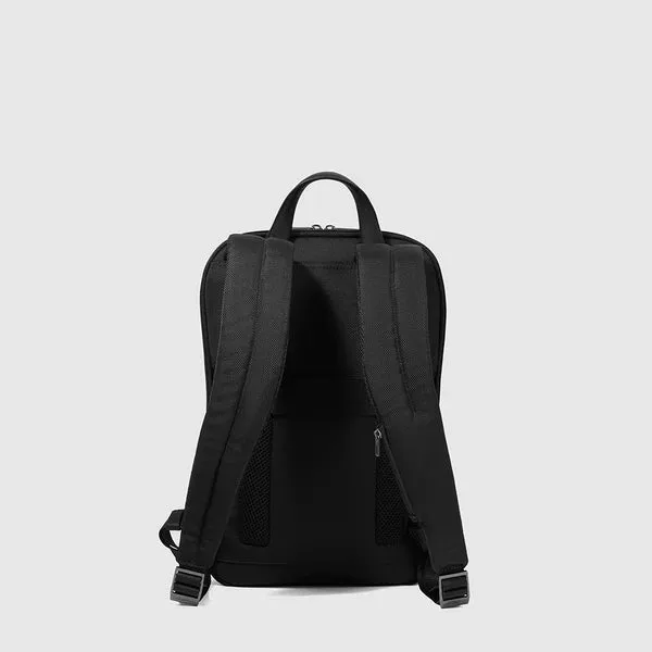 Zaino Piccolo Piquadro in Pelle e Tessuto Riciclato Porta PC 15,6'' e iPad Espandibile Brief 2 Nero
